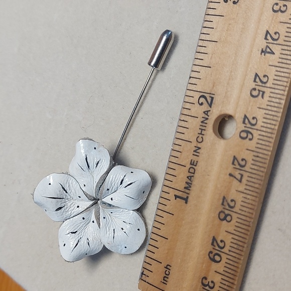 Leather White Lily Stick Pin | Hand-Painted Floral Hat Pin - Picture 4 of 4